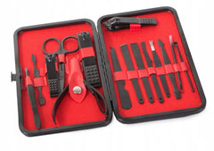 Manikyrset, Nagelklippningsset med diverse klippare och tillbehör