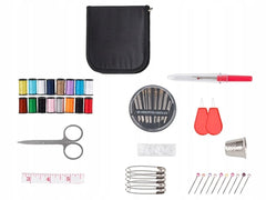 Sykit med Tråd, nålar, sax, måttband, sprättare