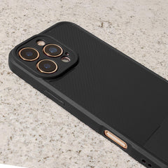 iPhone 16 Pro Max - Flexibel Carbon Mjuk TPU Skal - Svart