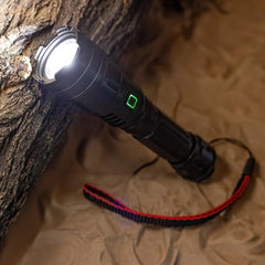 Forever LED Ficklampa 2600mAh 700lm IPX4 med zoomfunktion