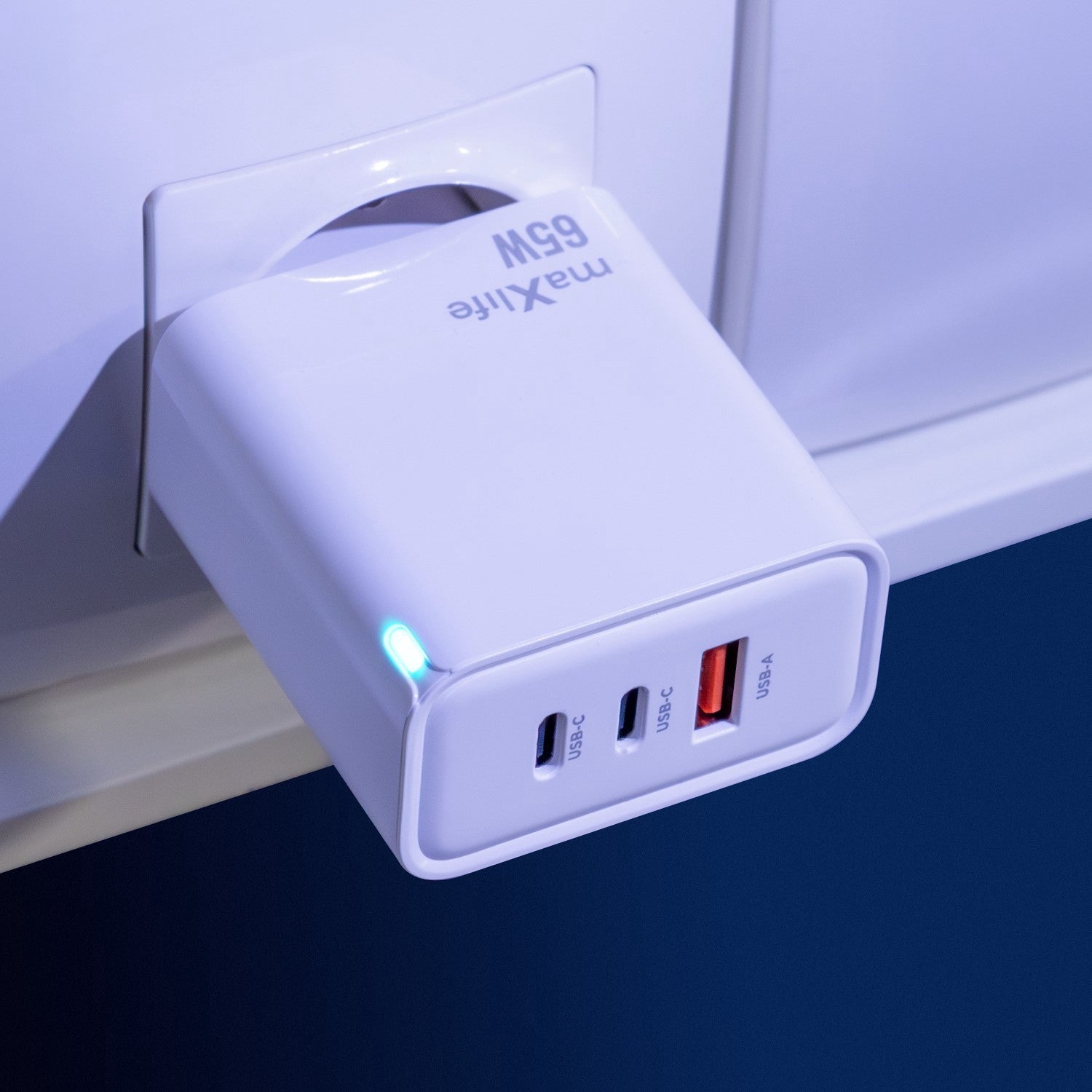 Maxlife 65W GaN Snabbladdare PD USB-C med 2m 100W Kabel –Mobil, Laptop & MacBook