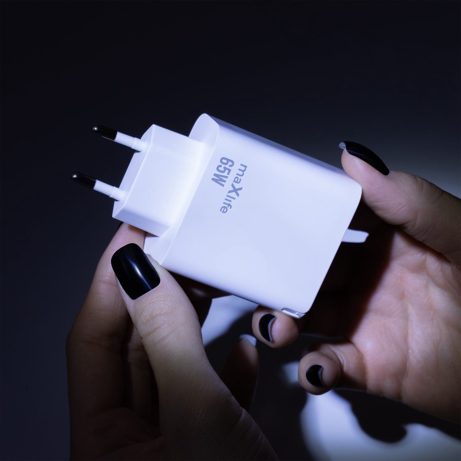 Maxlife 65W GaN Snabbladdare PD USB-C med 2m 100W Kabel –Mobil, Laptop & MacBook